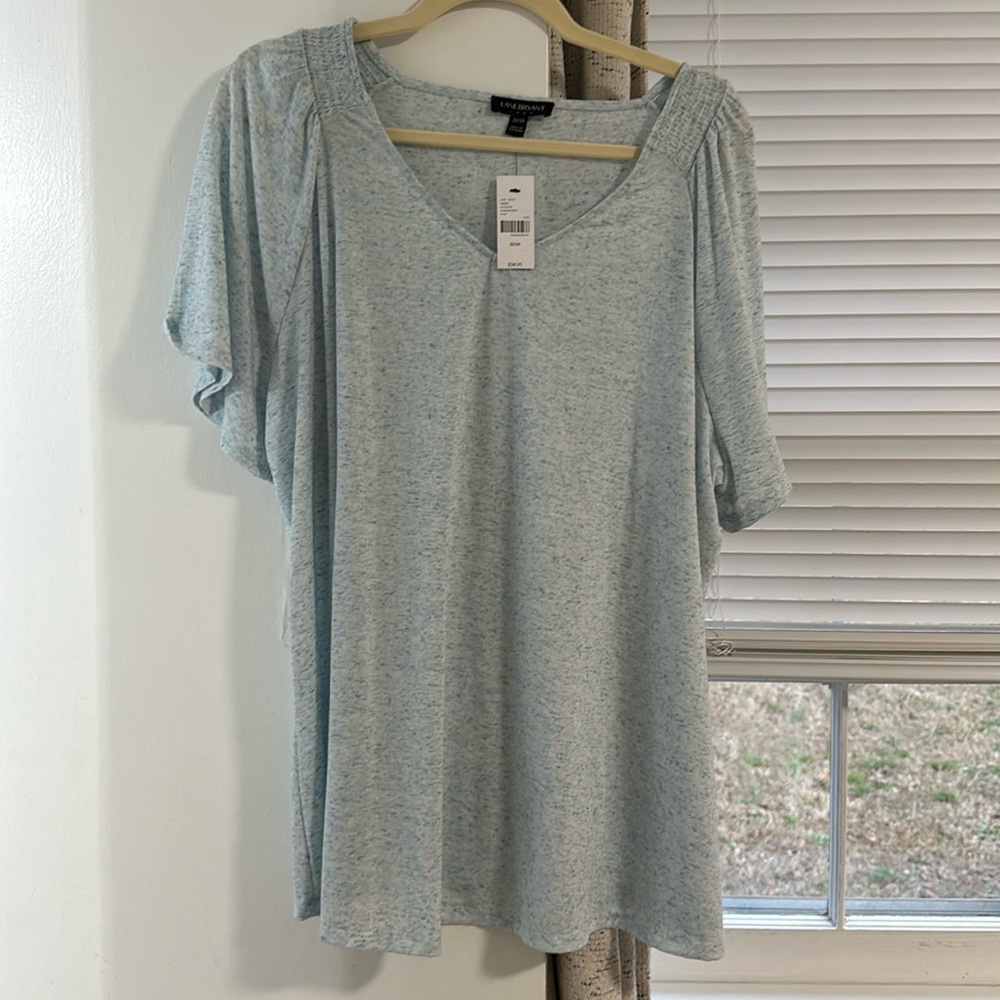 NWT LINEN BLEND TEE SIZE 22/24 LANE BRYANT SLUB BLUE/WHITE